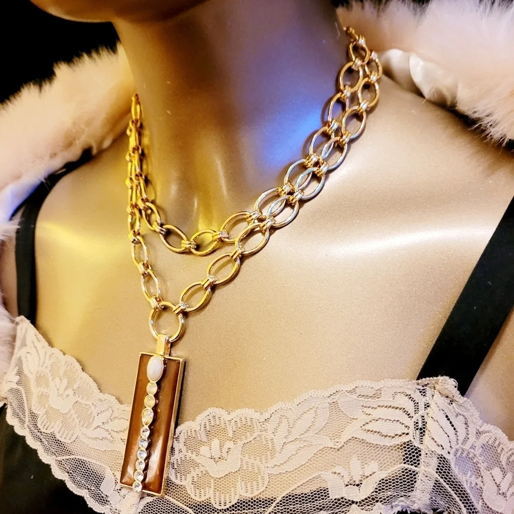 NWT WHBM Faceted Stone Pendant Link Gold Necklace